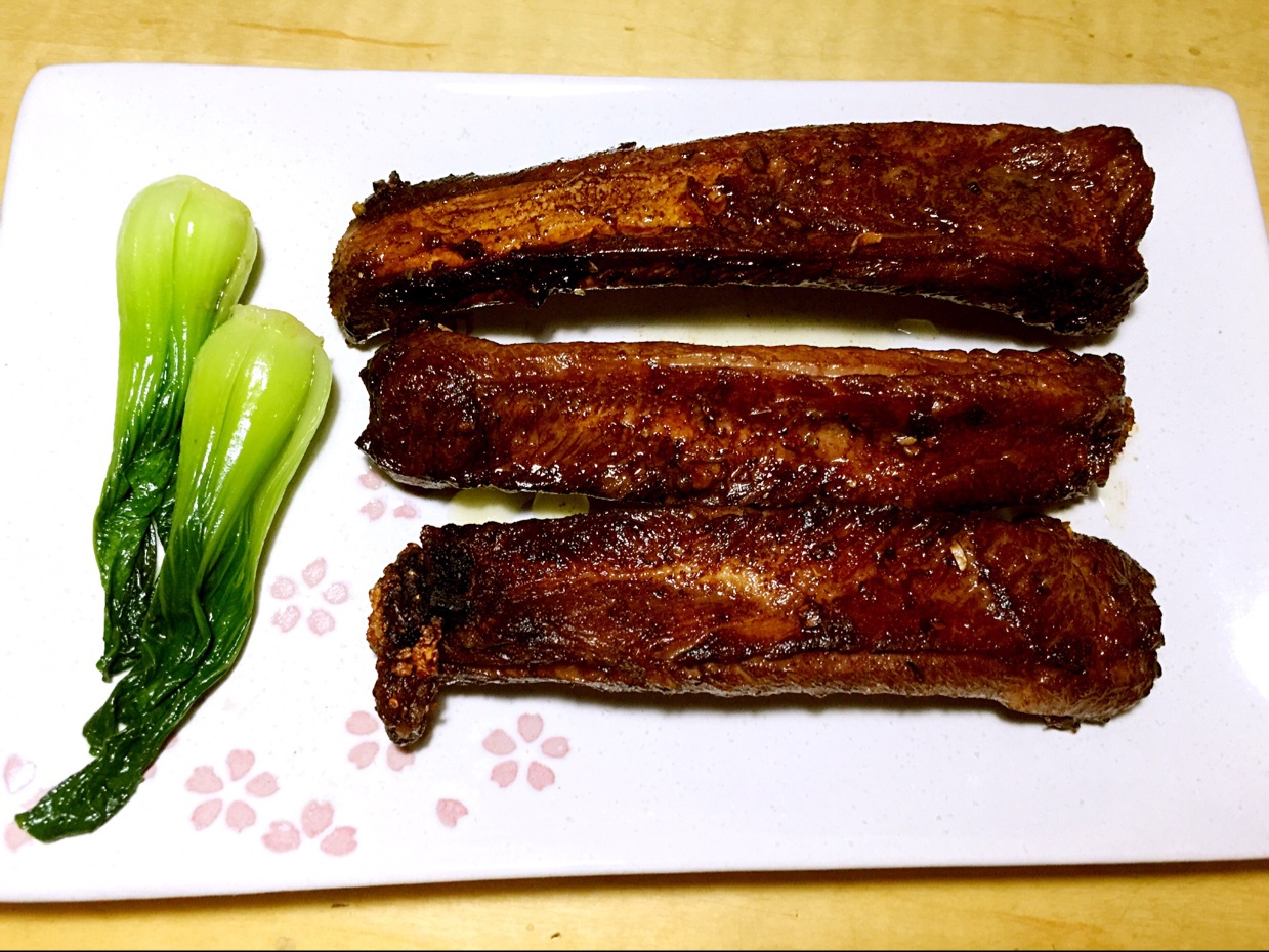 蒜香烤排骨