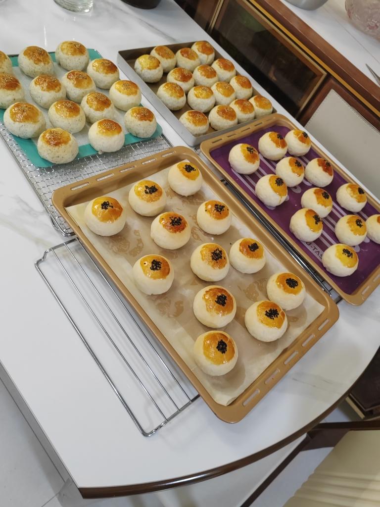 超简单 免揉 酥掉渣的蛋黄酥(超详细附全程视频)不破酥『万能酥皮』