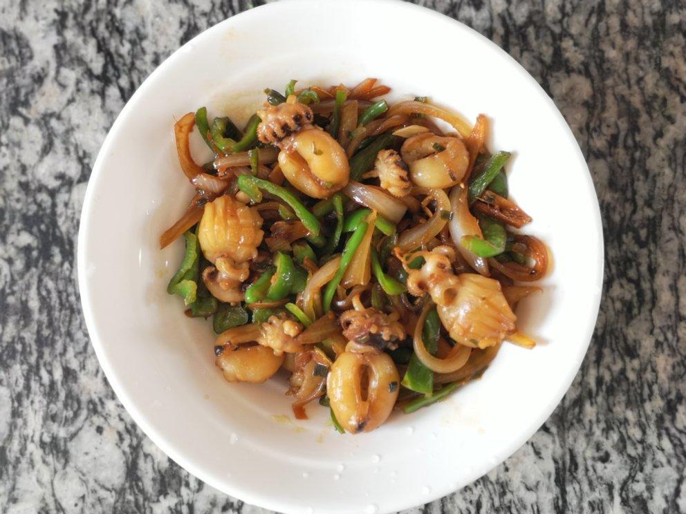 青椒洋葱爆炒墨鱼仔