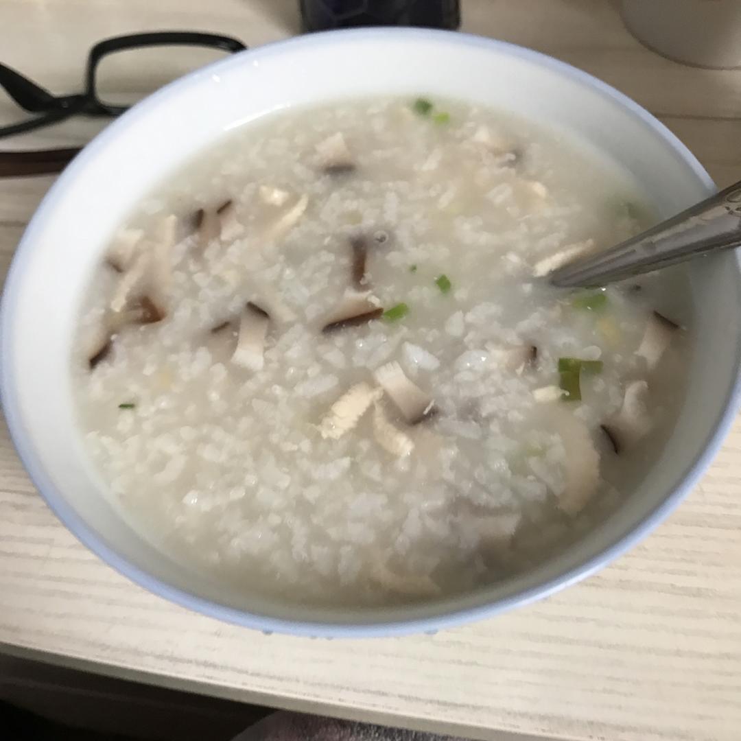 香菇鸡丝粥