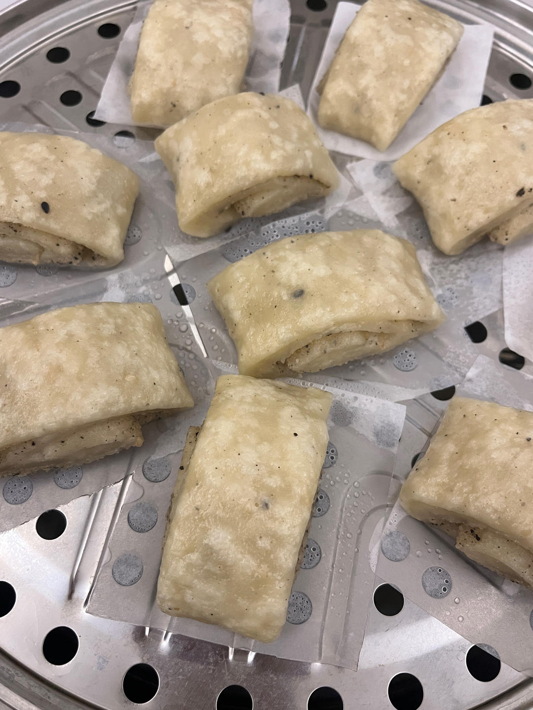 黑芝麻花生卷馒头