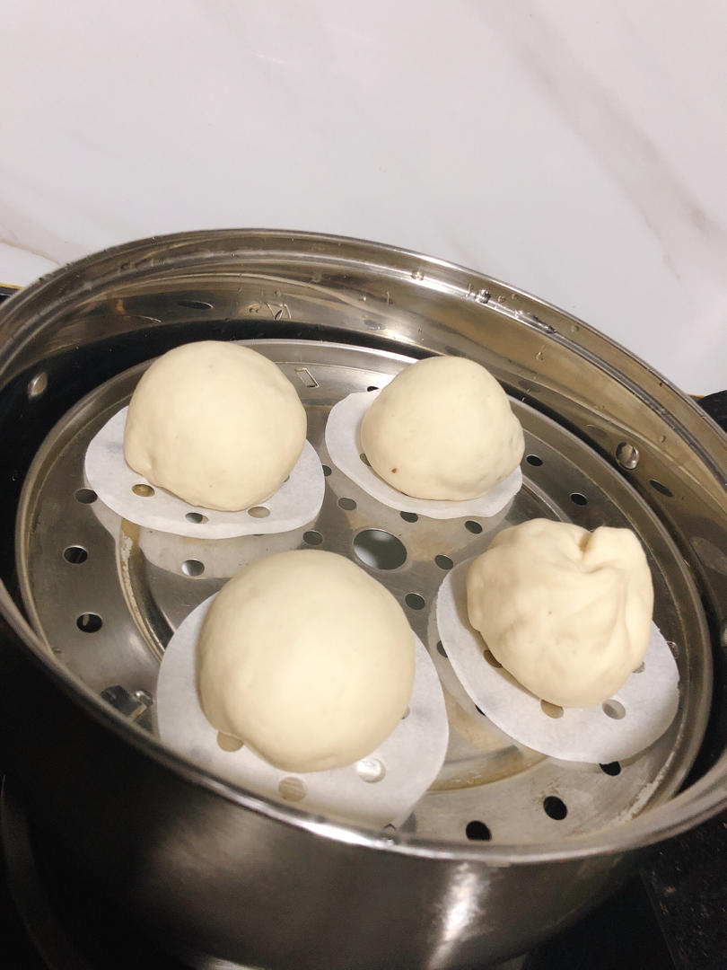 暄软可口的豆沙包