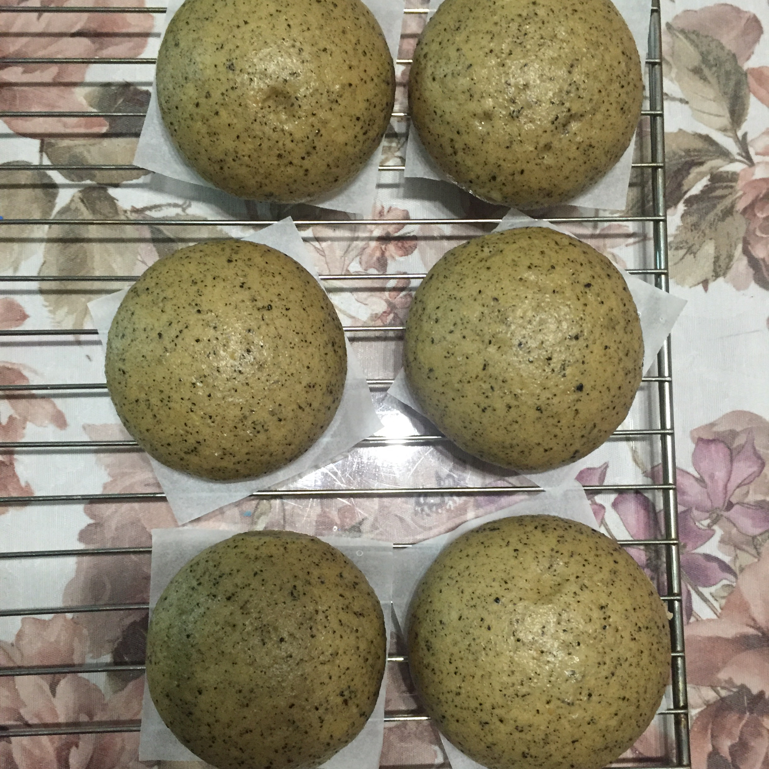 黑芝麻馒头