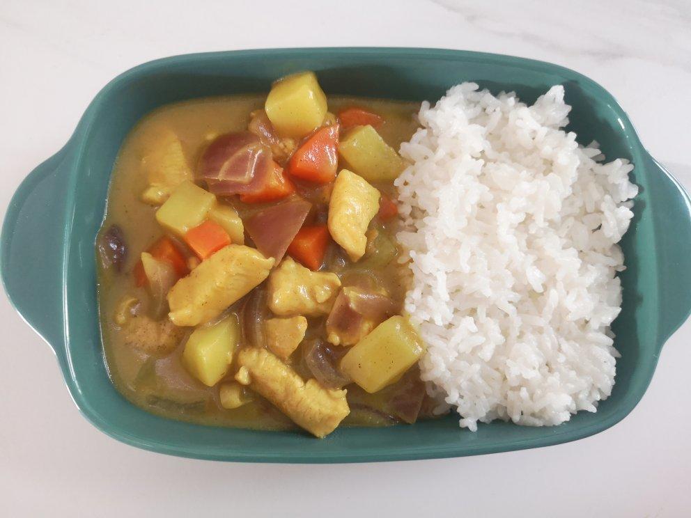咖喱鸡饭