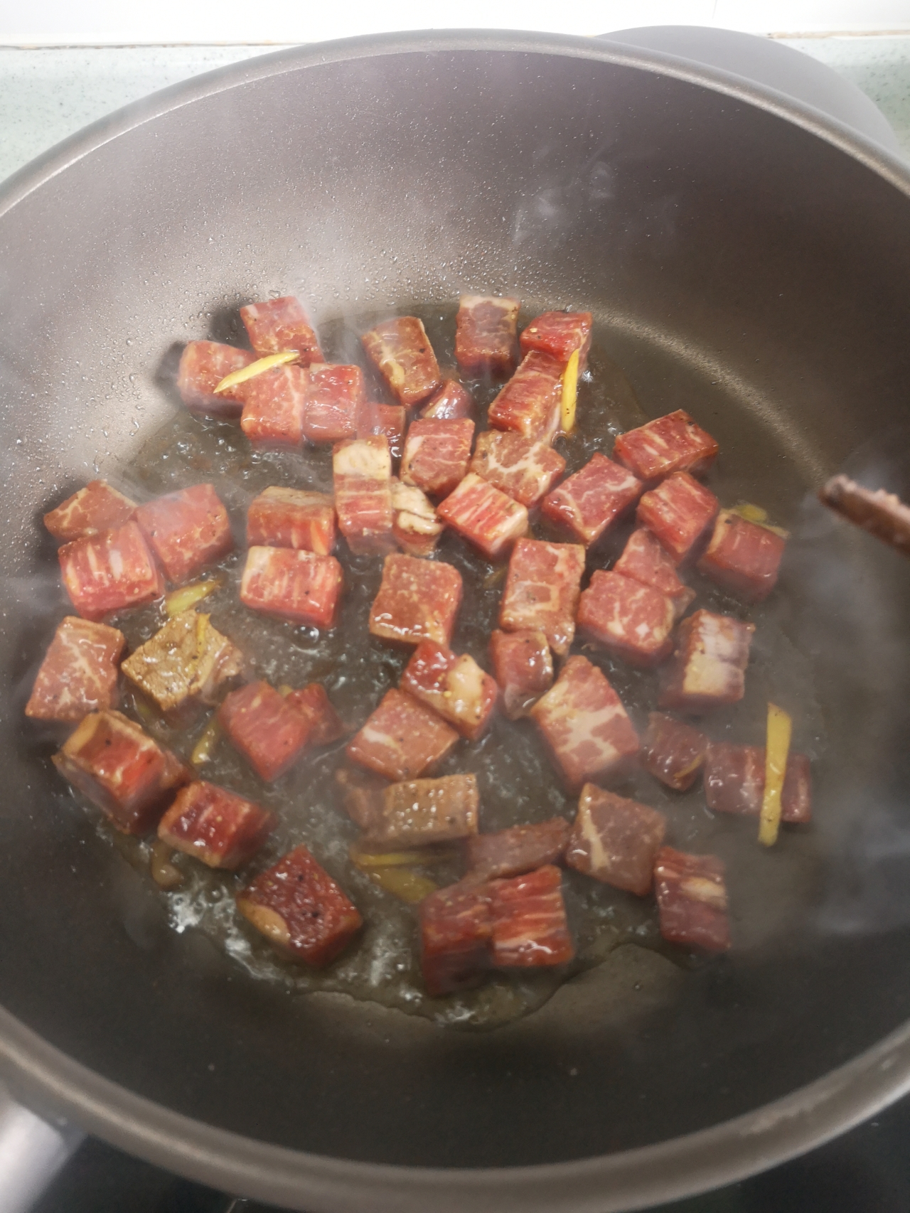 澳洲牛肉|蒜丁黑椒牛肉粒的做法 步骤9