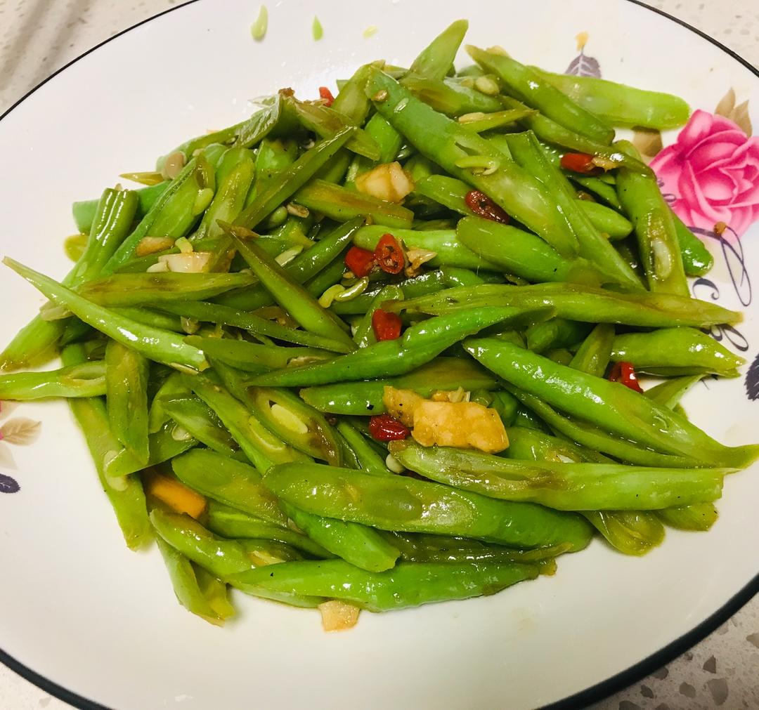 超级下饭的家常菜～清炒四季豆