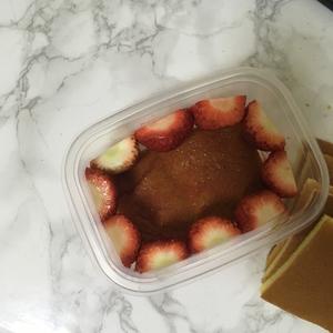 草莓提拉米苏盒子的做法 步骤11