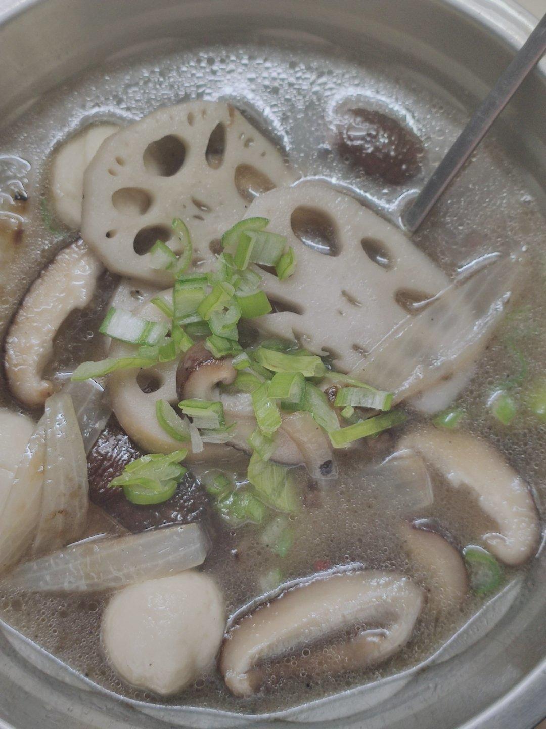 软樱lanine做的香菇莲藕汤