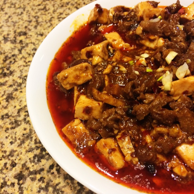 牛肉麻婆豆腐