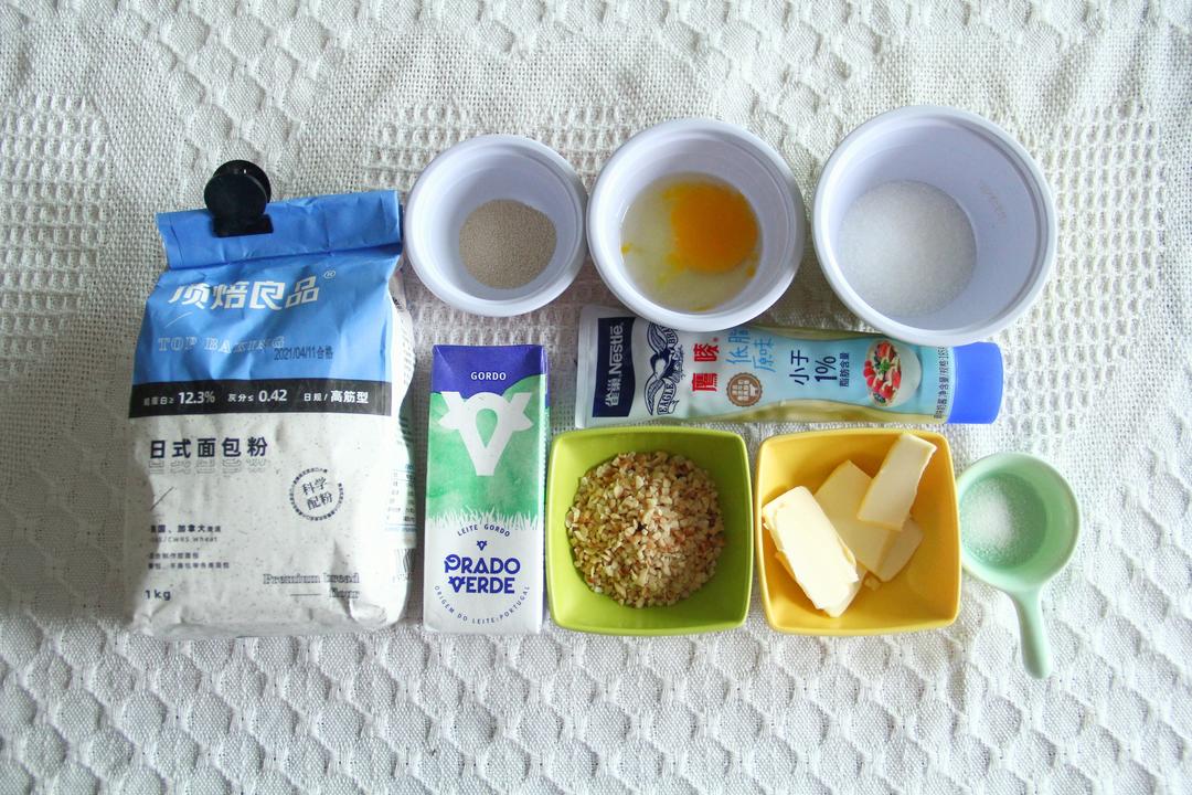 纯奶手撕吐司的做法 步骤1