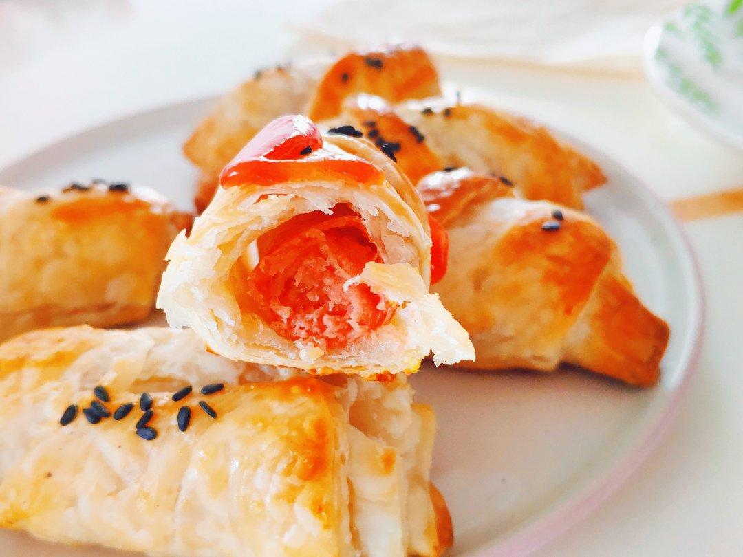 香肠酥皮卷：手抓饼皮还能这样吃，不用和面快速搞定早餐