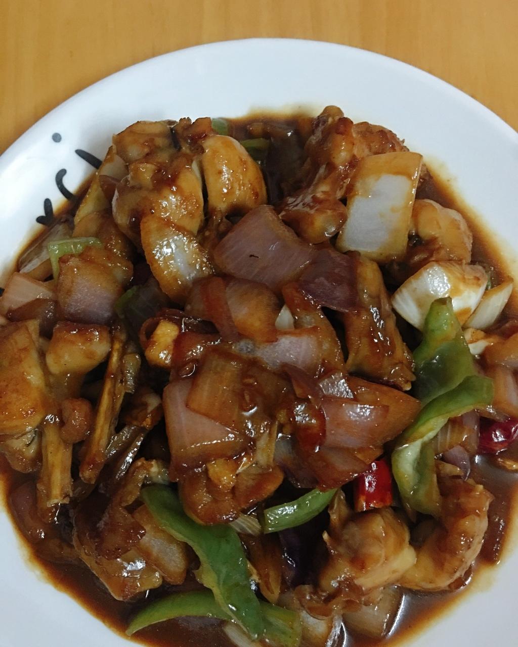 蒜香酱爆牛蛙
