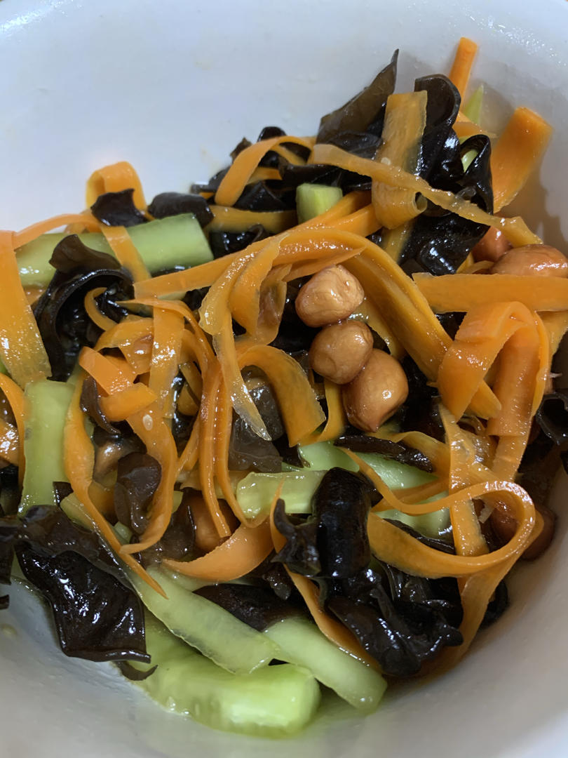 凉拌（腐竹木耳黄瓜）