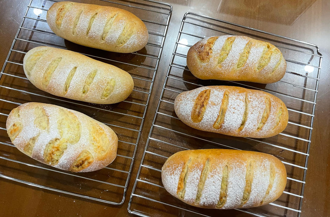 榴莲芝士软欧包