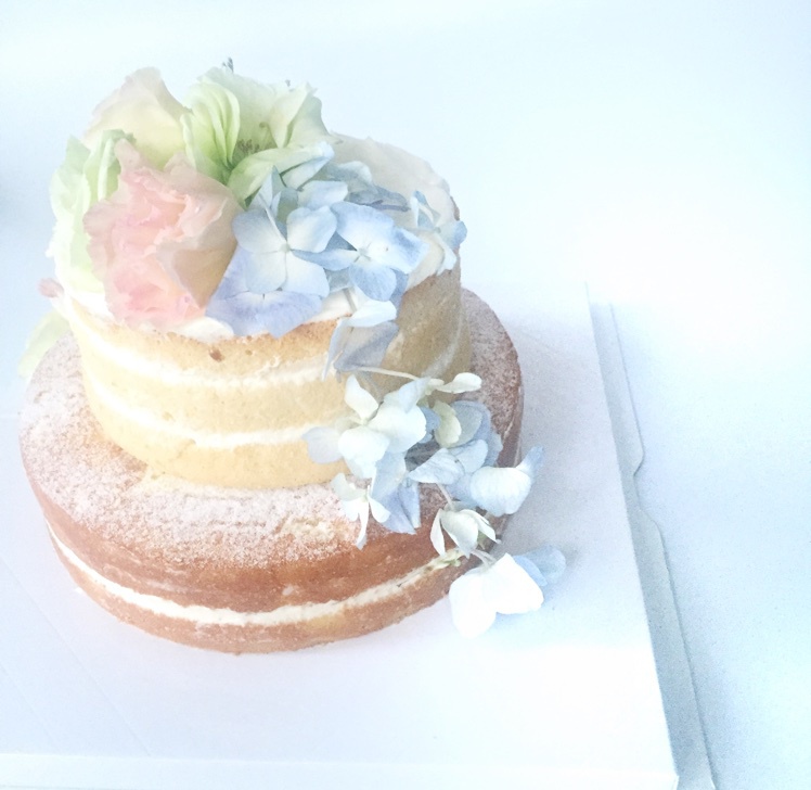 鲜花裸蛋糕