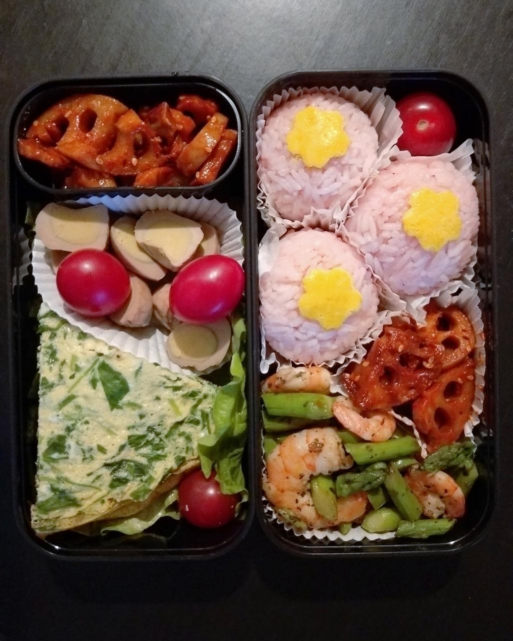 【炊烟食堂】少女心爆棚的粉红手鞠饭团便当
