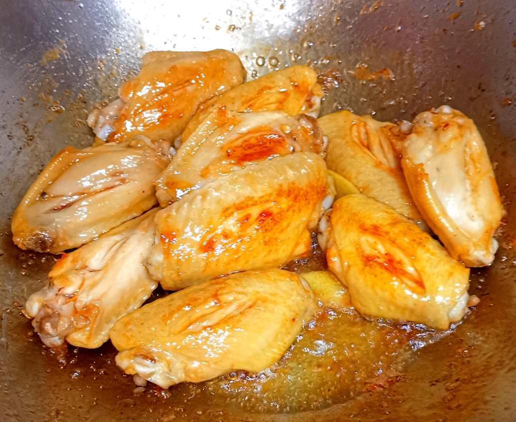 《红烧鸡翅》精品菜肴简单易做的做法