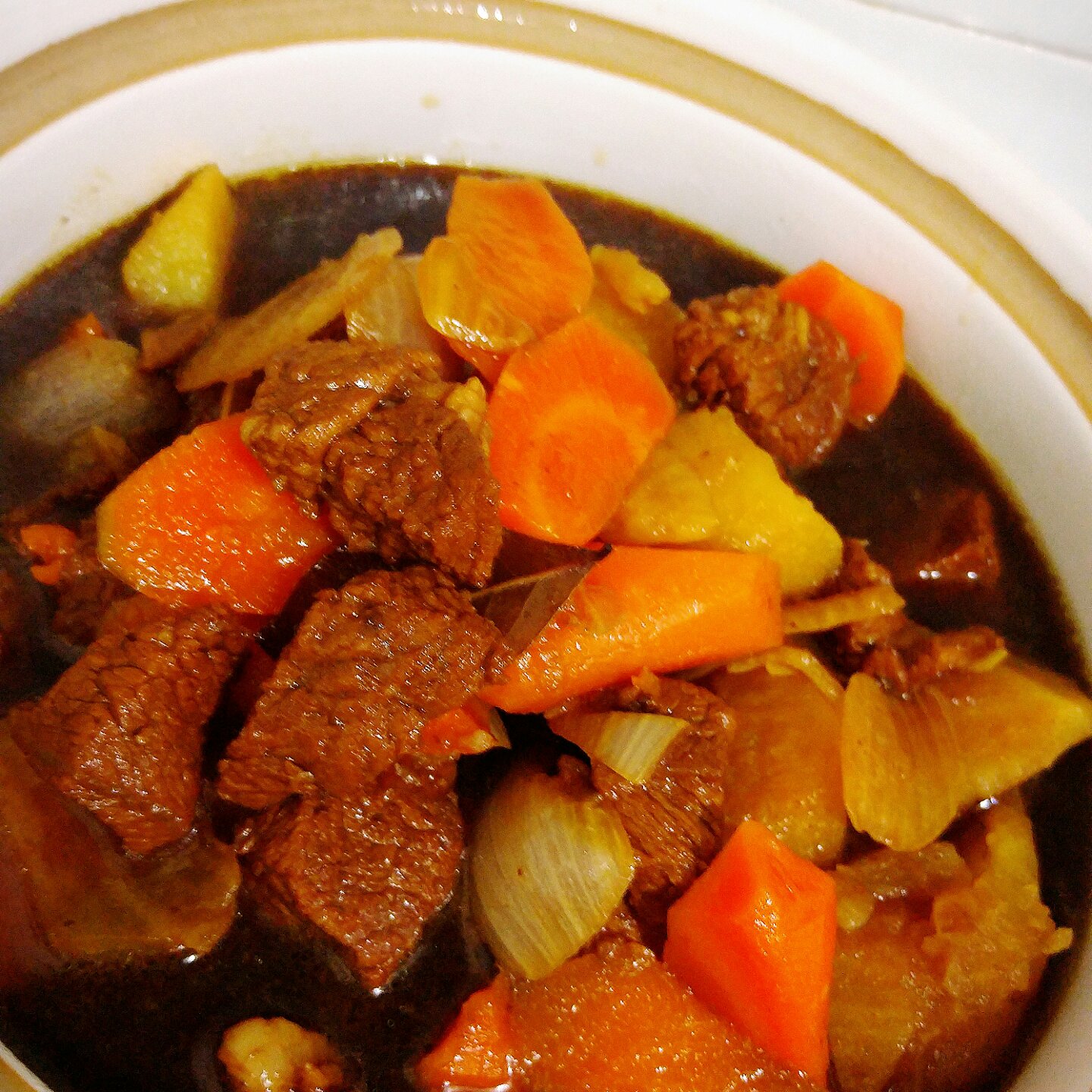 胡萝卜土豆烧牛腩