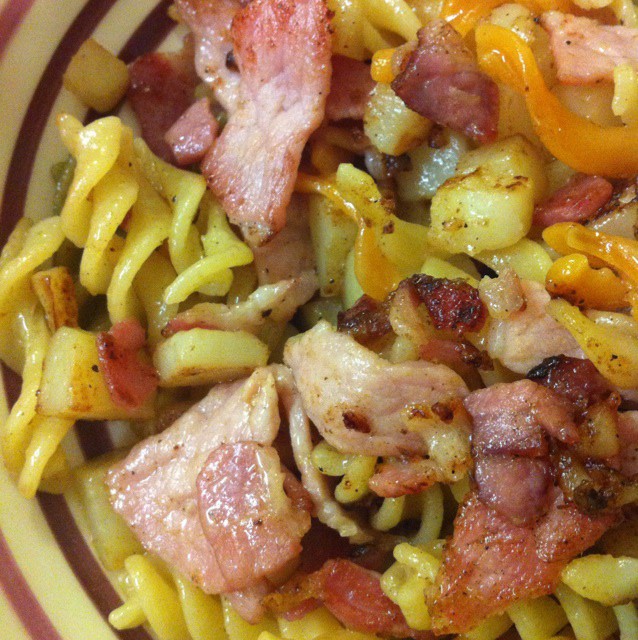 土豆培根炒意大利面