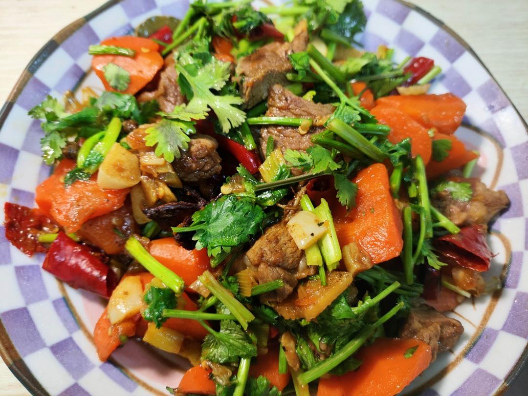 红烧羊肉炖胡萝卜