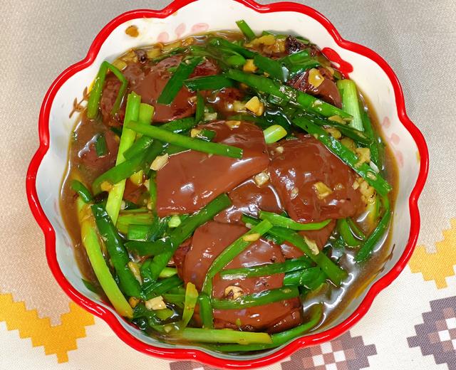 健康美味-广式韭菜炒猪红