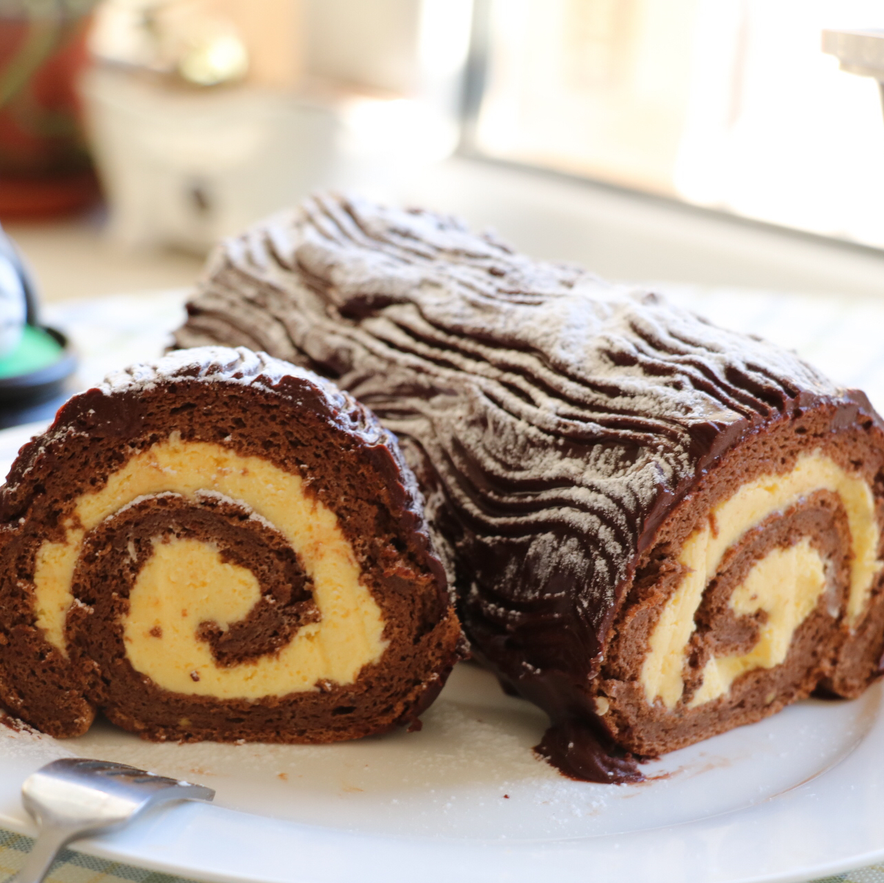 平安夜的餐桌上不能没有树根蛋糕