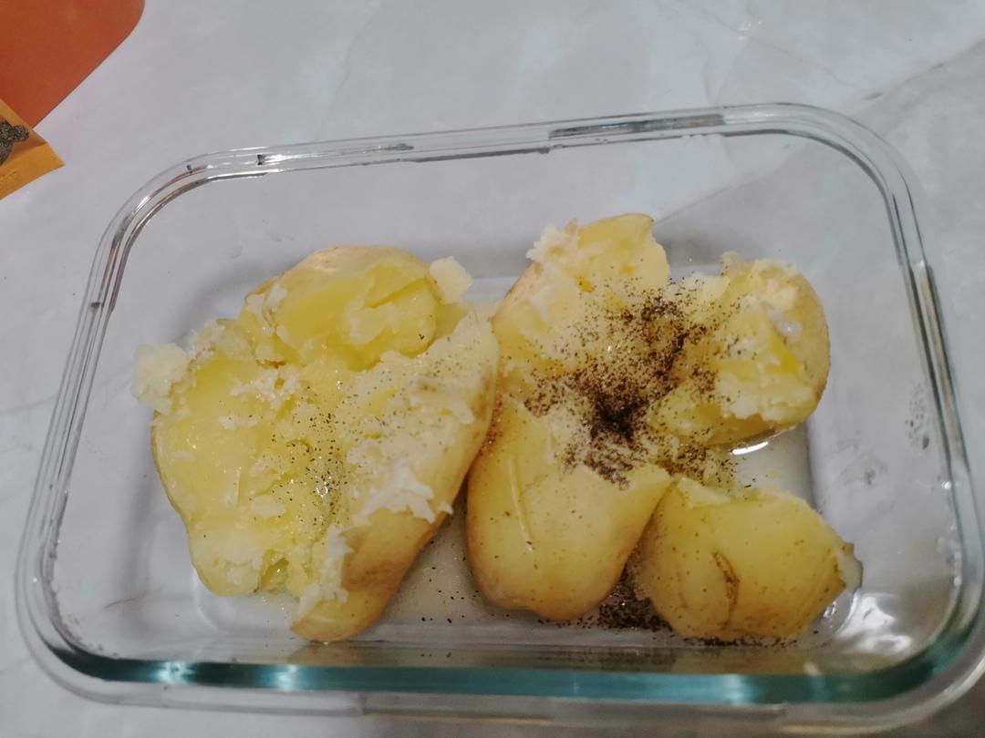 科达·布莱克的超快手烤土豆（微波炉/烤箱）