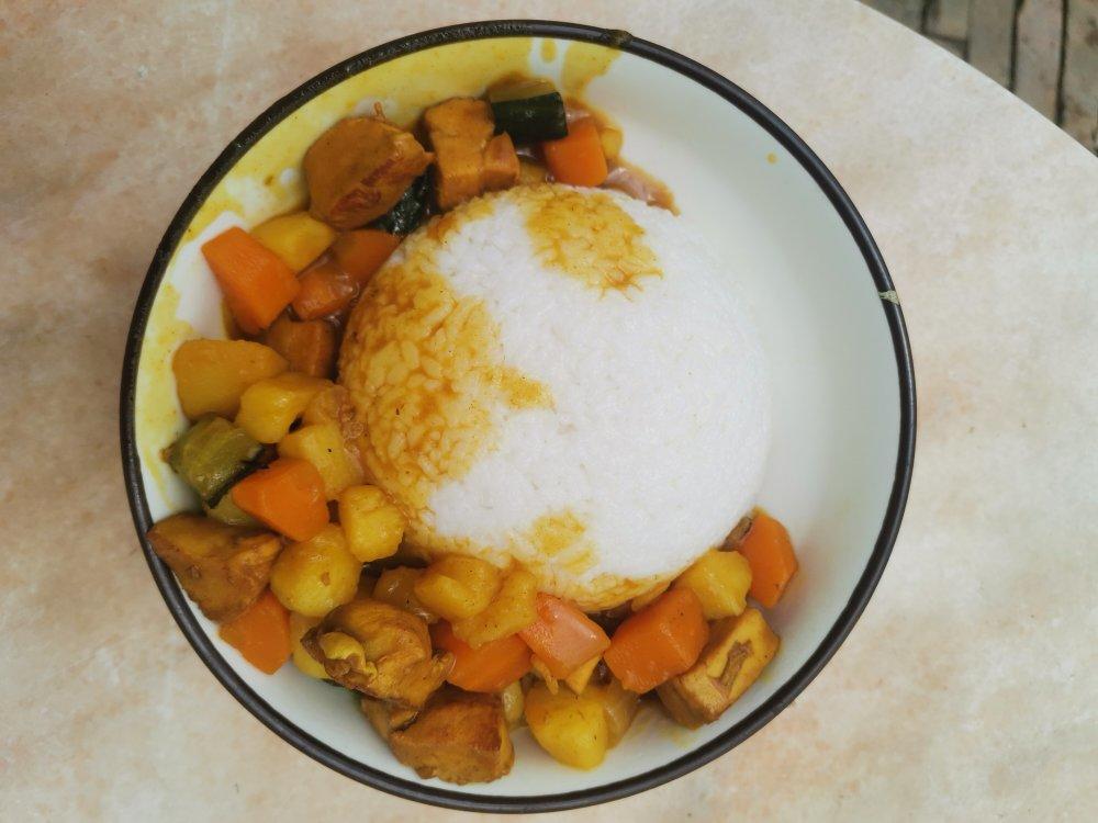 咖喱土豆鸡块
