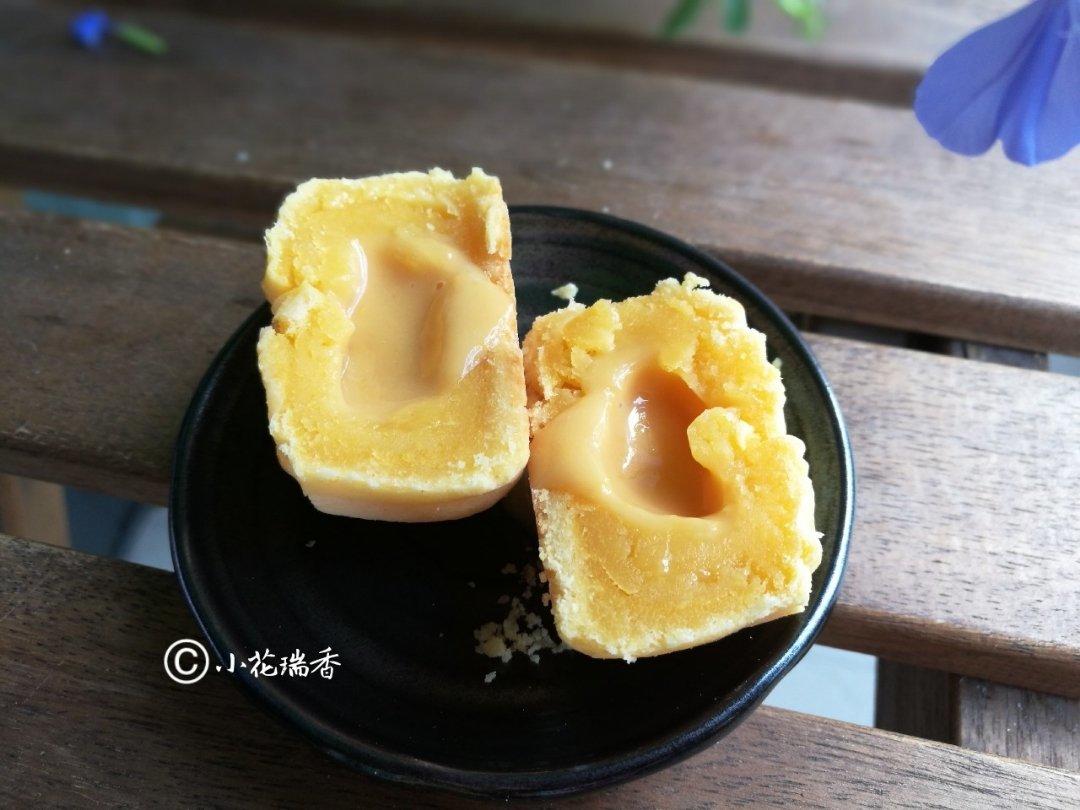 超详细图解版--流心奶黄月饼