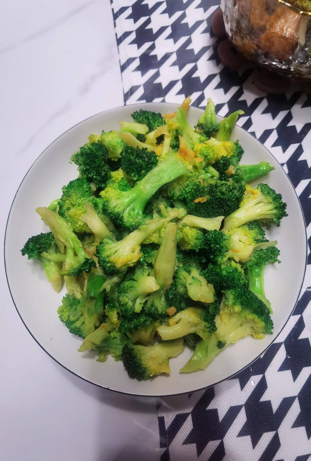 蚝油蒜蓉西兰花