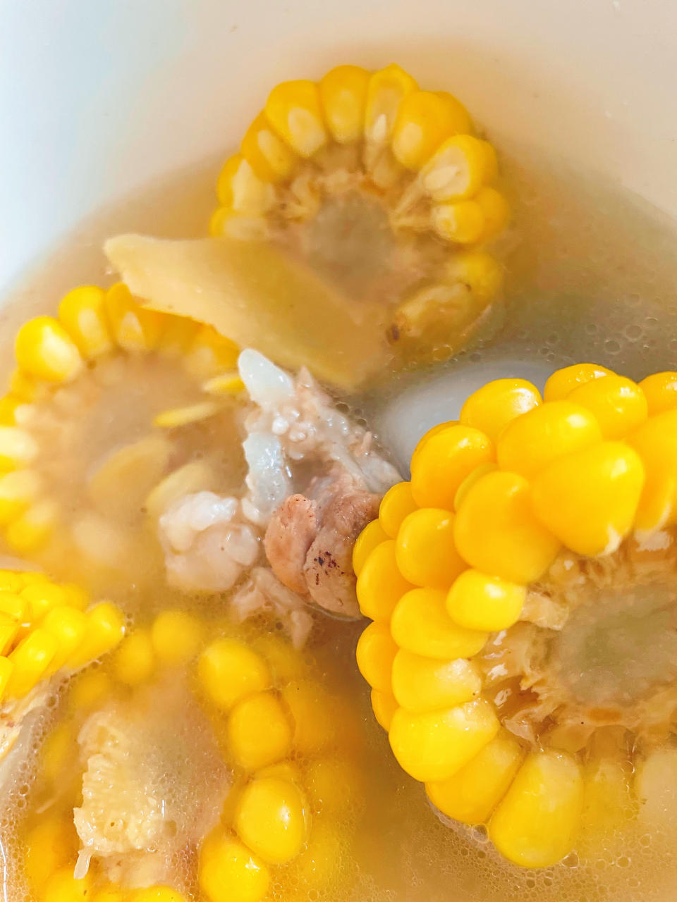 好喝到哭的玉米排骨汤
