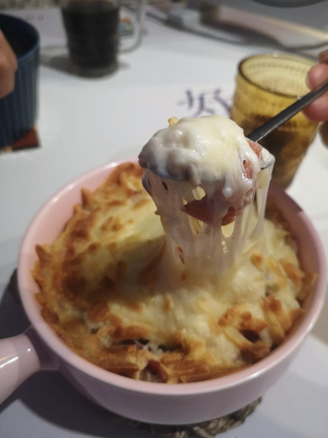 奶油蘑菇培根焗饭