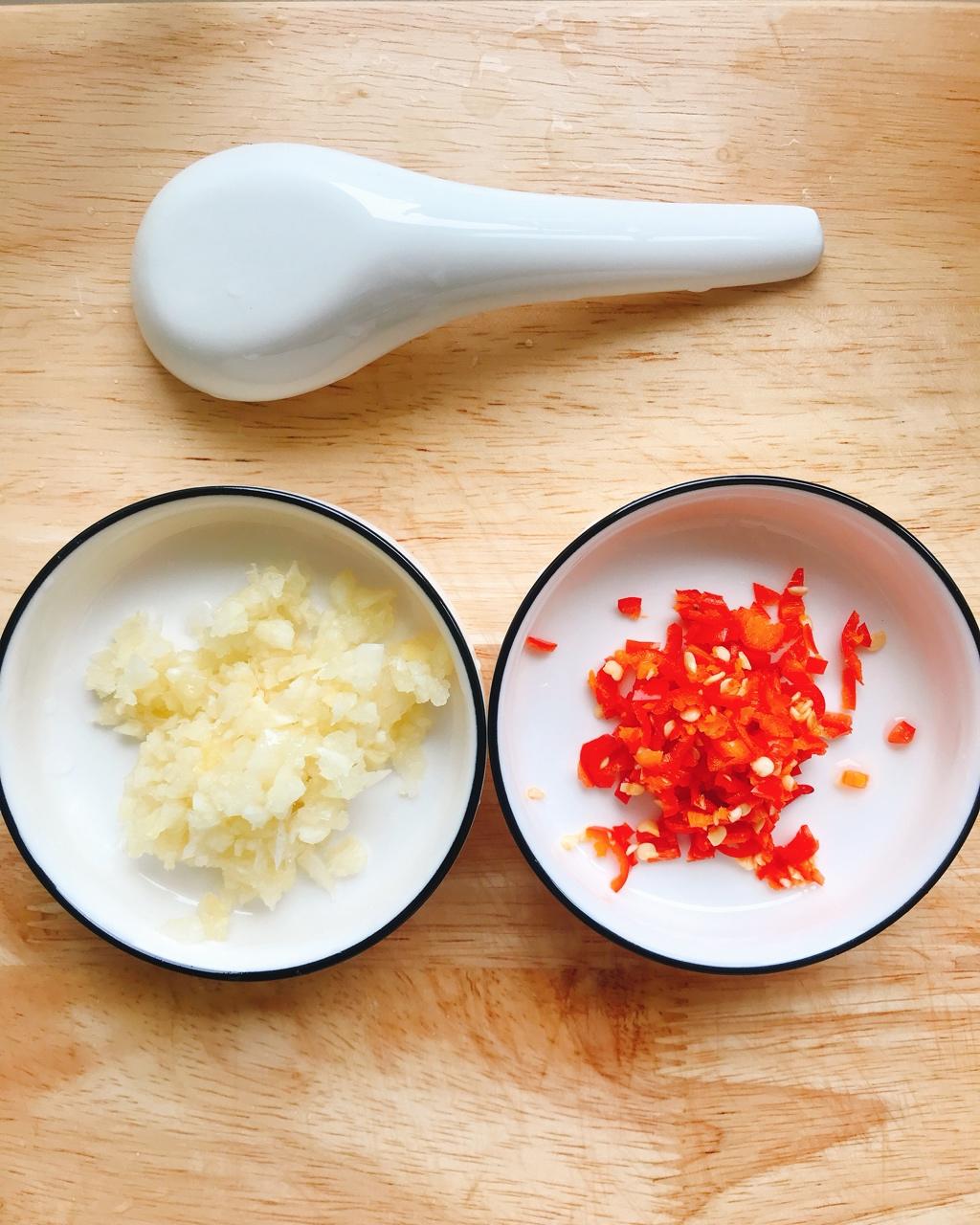 蒜蓉粉丝蒸娃娃菜