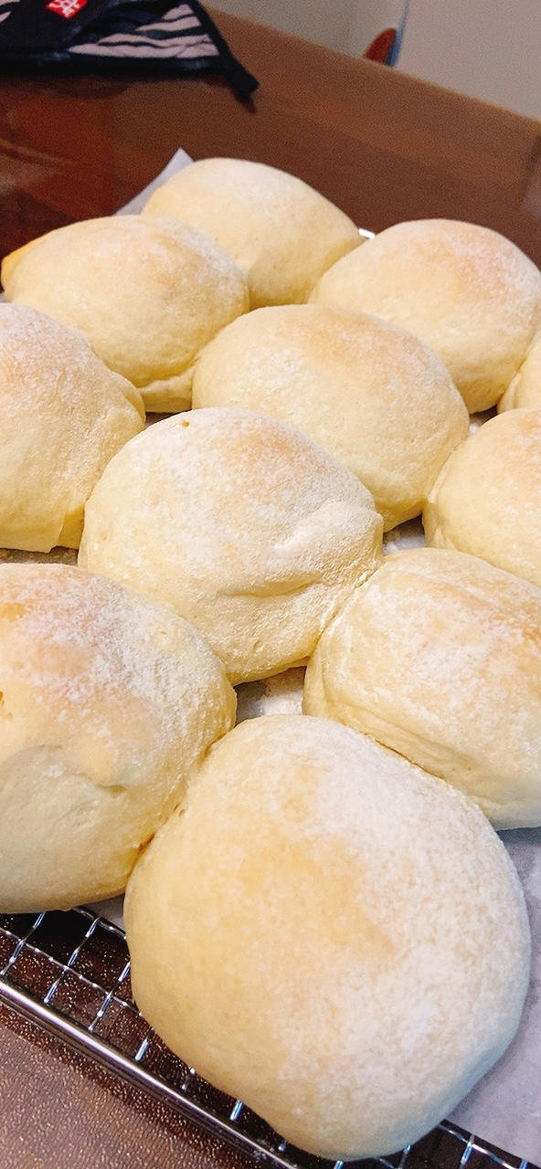 如云朵般☁️ 软白淡奶油餐包｜消耗淡奶油