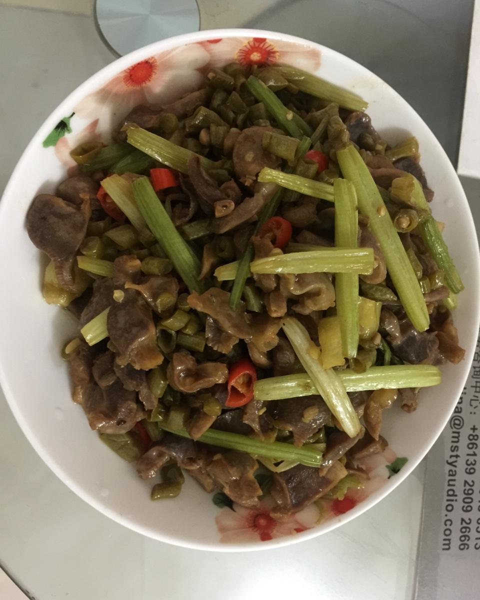 酸辣鸡杂