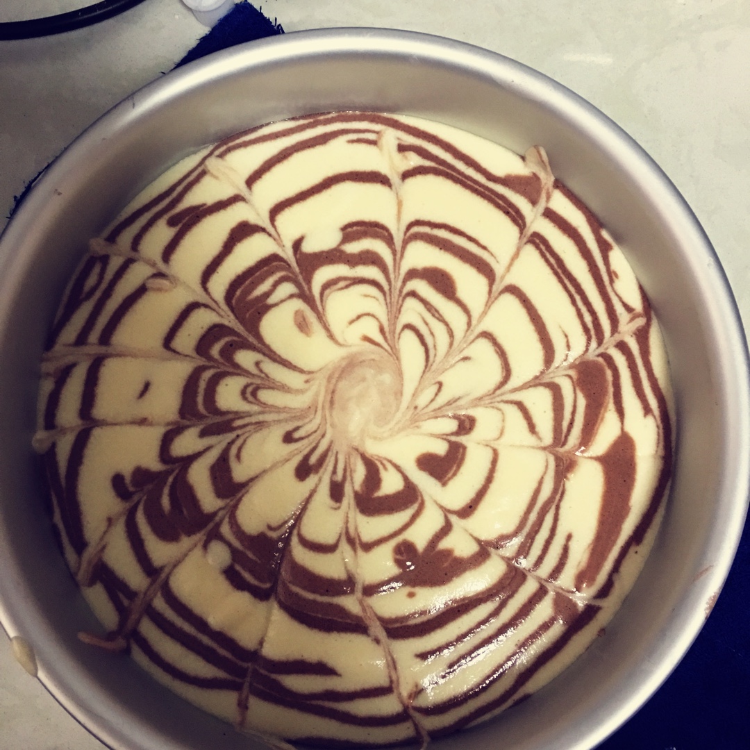 双色拉花戚风蛋糕