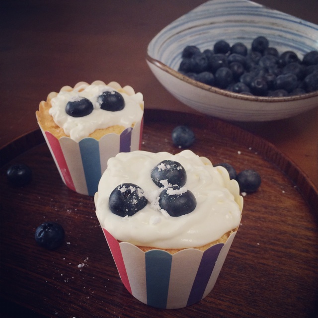 情人节杯子蛋糕-蓝颜雪吻