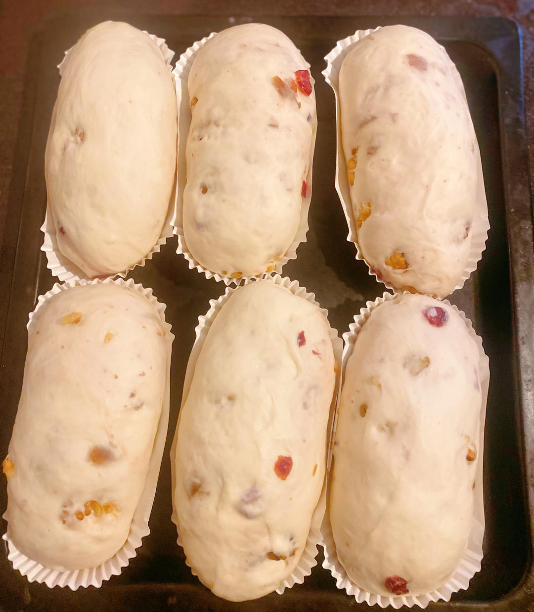 葡萄干核桃软欧包