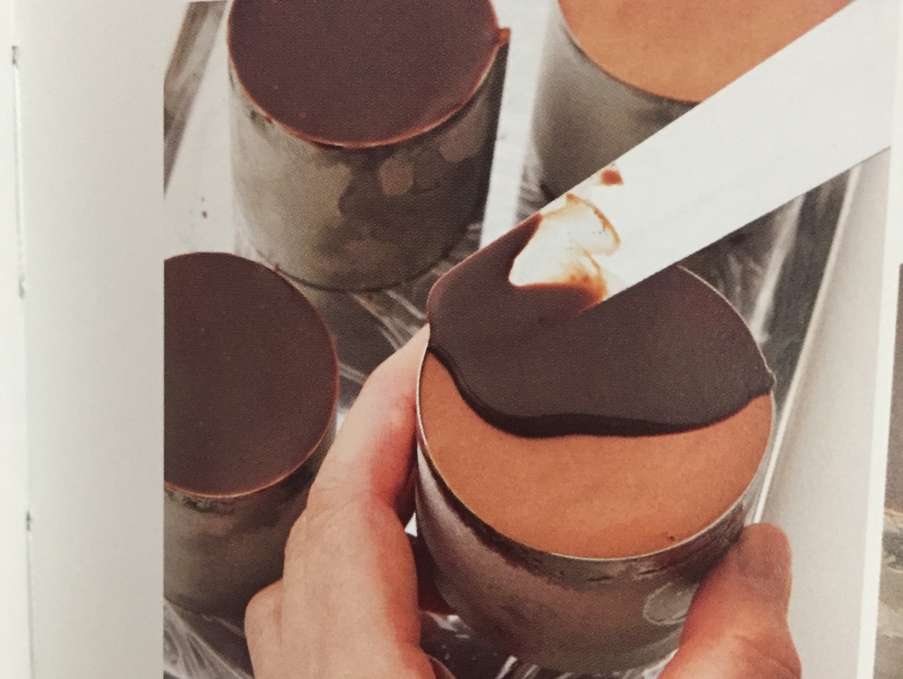 巧克力镜面淋酱的做法