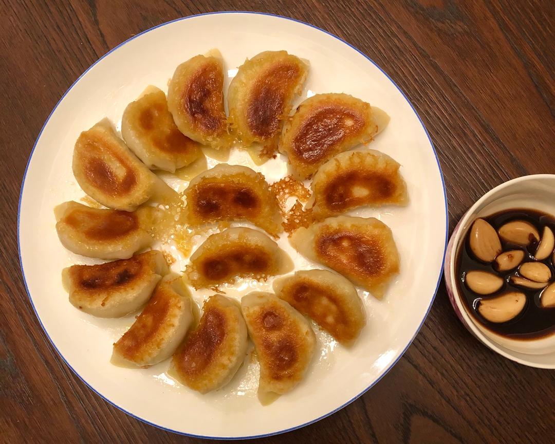 西葫芦虾仁鸡蛋生煎饺子（蒸饺）