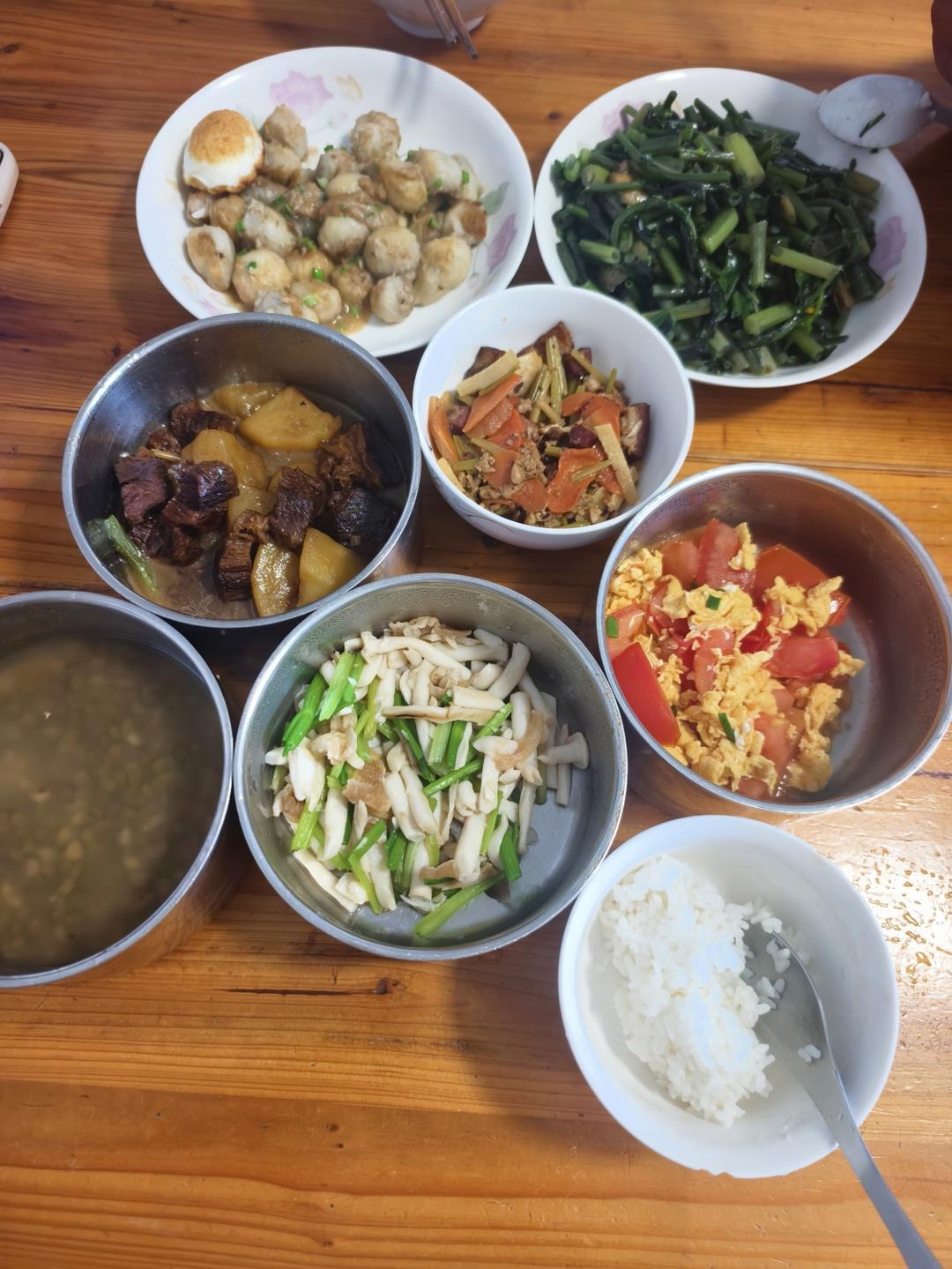 午餐•2026年2月24日