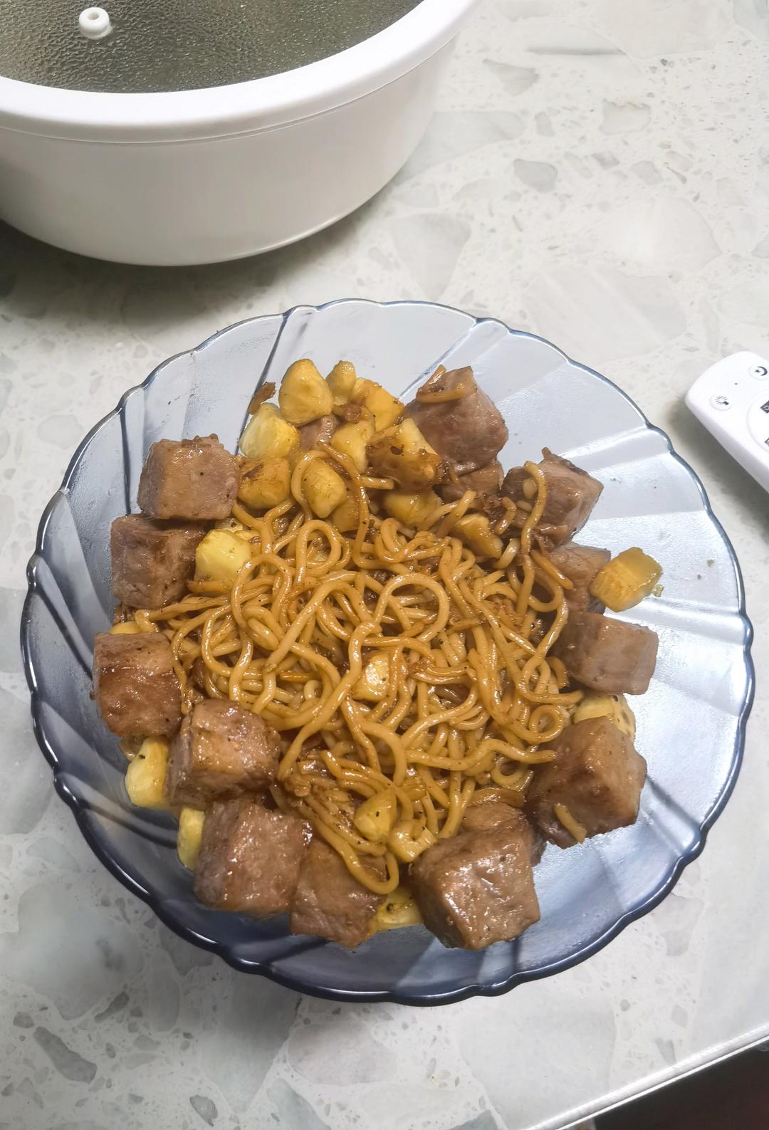 黑椒牛肉炒面