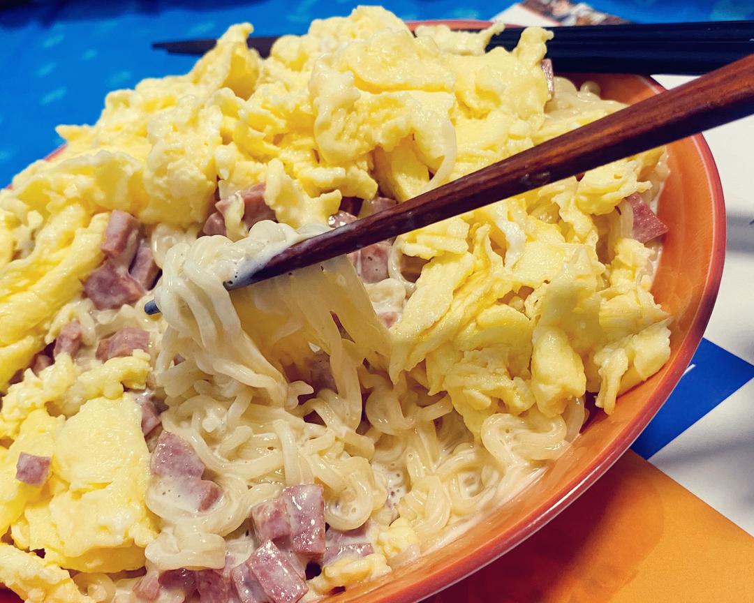 意式奶油方便面