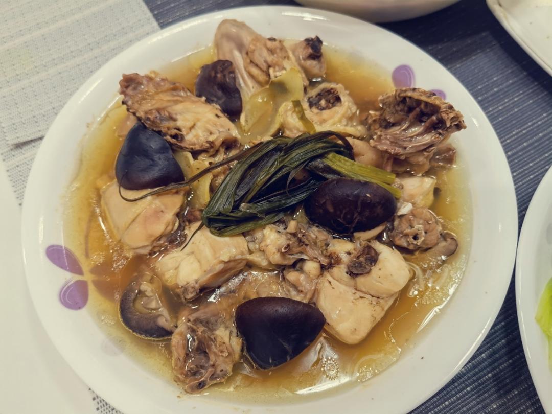 香菇炖鸡块