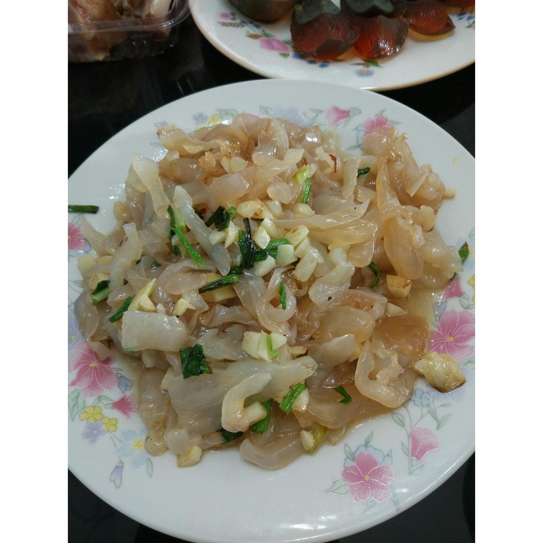 凉拌海蜇