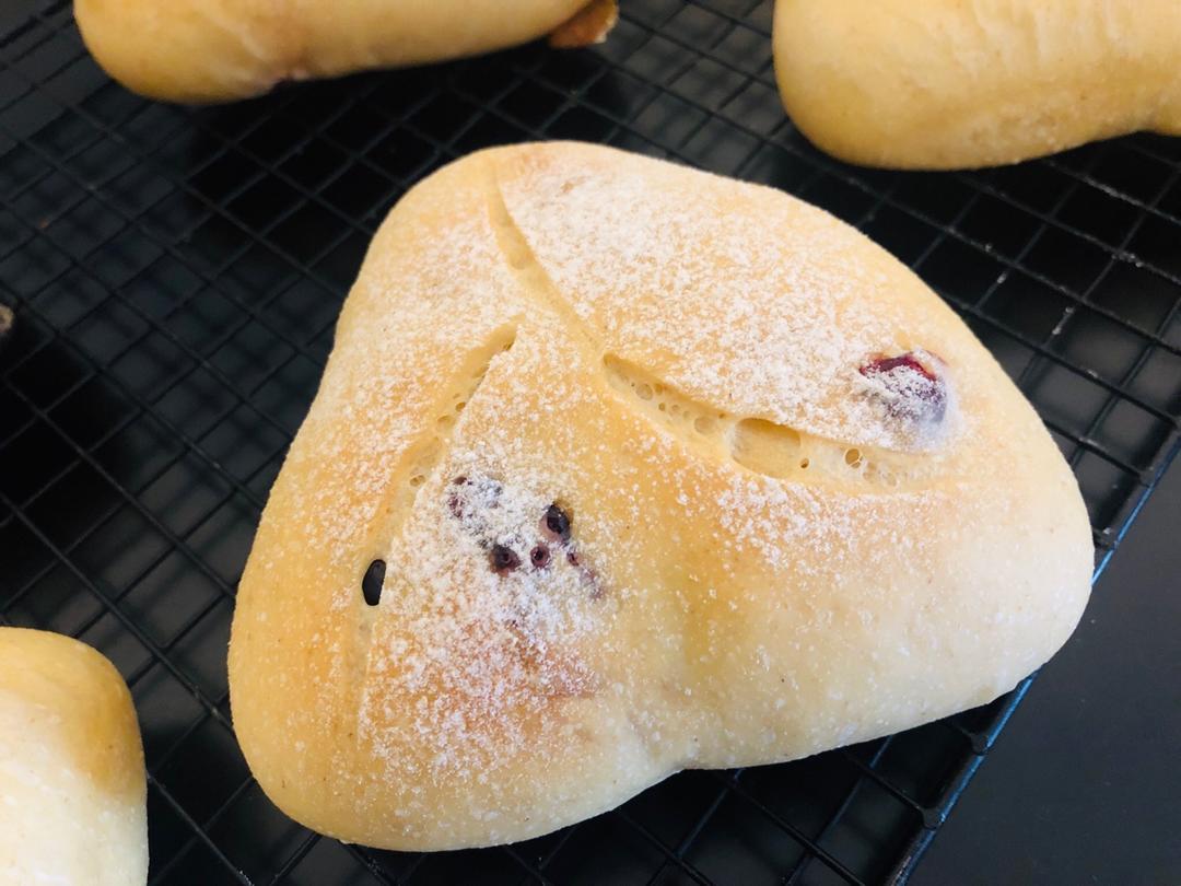 中种天然酵母蓝莓蔓越莓面包