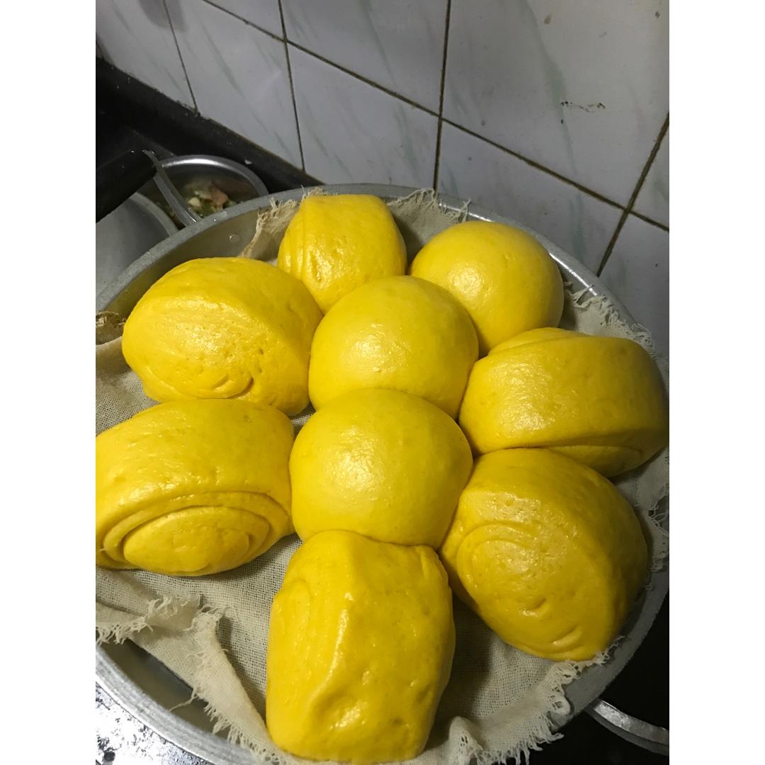 新手也可以--详解如何做出人见人爱、金黄的南瓜馒头