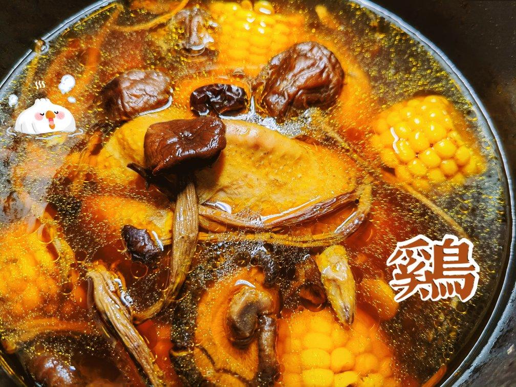 茶树菇煲鸡汤