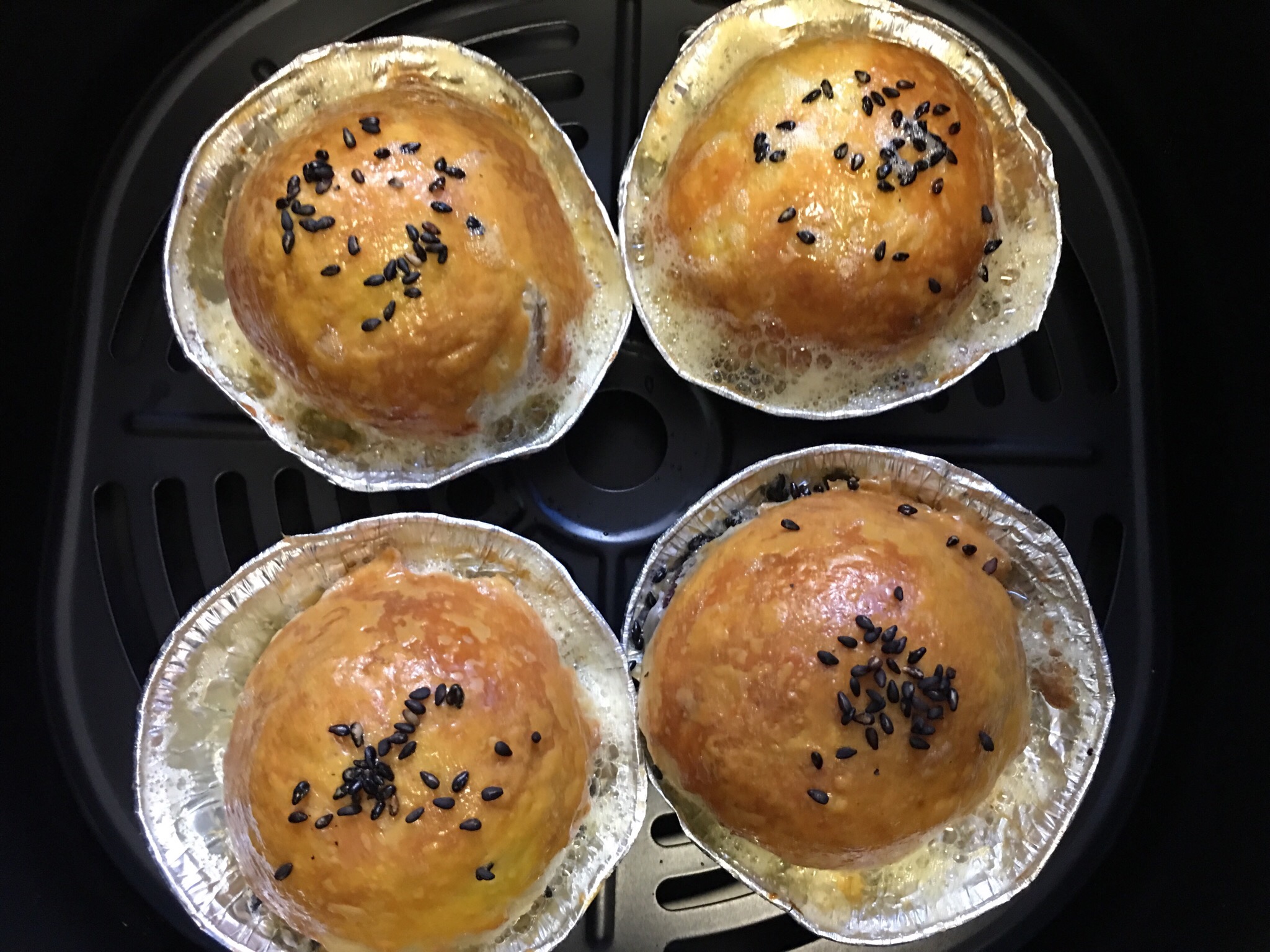 紫薯蛋黄酥的做法 步骤17