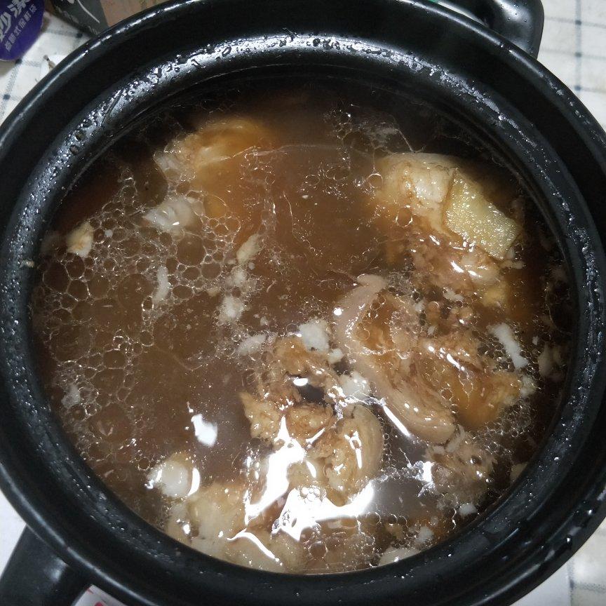 猪蹄焖黄豆（砂锅版）